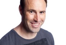 Stars descend on Casey