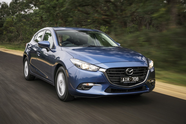 Mazda3_162880_01.jpg