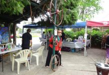 Alfresco art goes down well