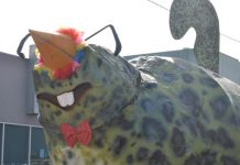 Town culture in icon sculpture