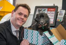 These doggies deliver