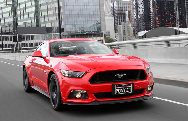 Mustang_172392_01.jpg