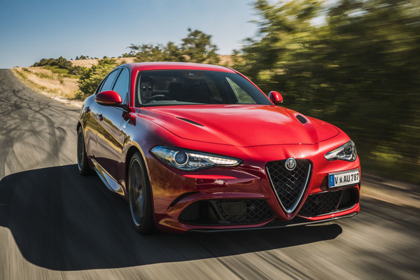 AlfaRomeo_175199_01.JPG