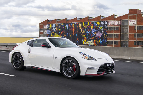 Nissan_176014_01.jpg