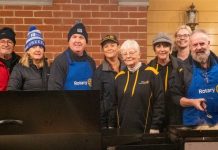 Rotary helps feed hungry passengers