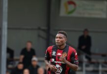 Thunder strikes down Sharks