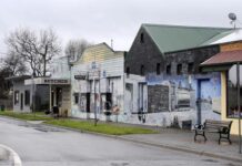 Battle for Nar Nar Goon’s country soul begins