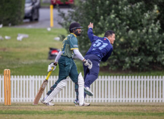 Lynbrook move into top four