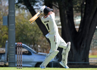 Bulls dominate Pakenham