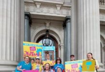 Neighbourhood Houses rally for crucial funding, receiving support from Pakenham MP