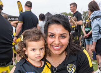 AFL Tigers roar into town