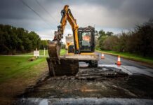 “Neglect” leaves Fincks Road unsafe