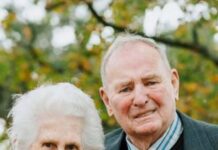 Lions farewell local legend