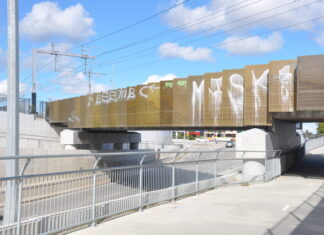 Berwick overpass graffiti removed after two-year battle